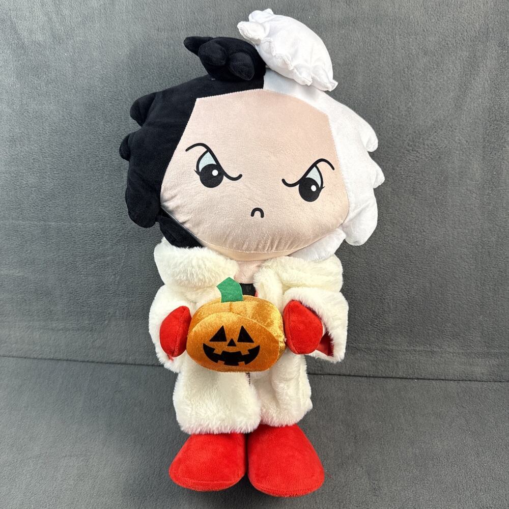 Disney villains 18" Plush Cruella De Vil Halloween Door Greeter holding pumpkin